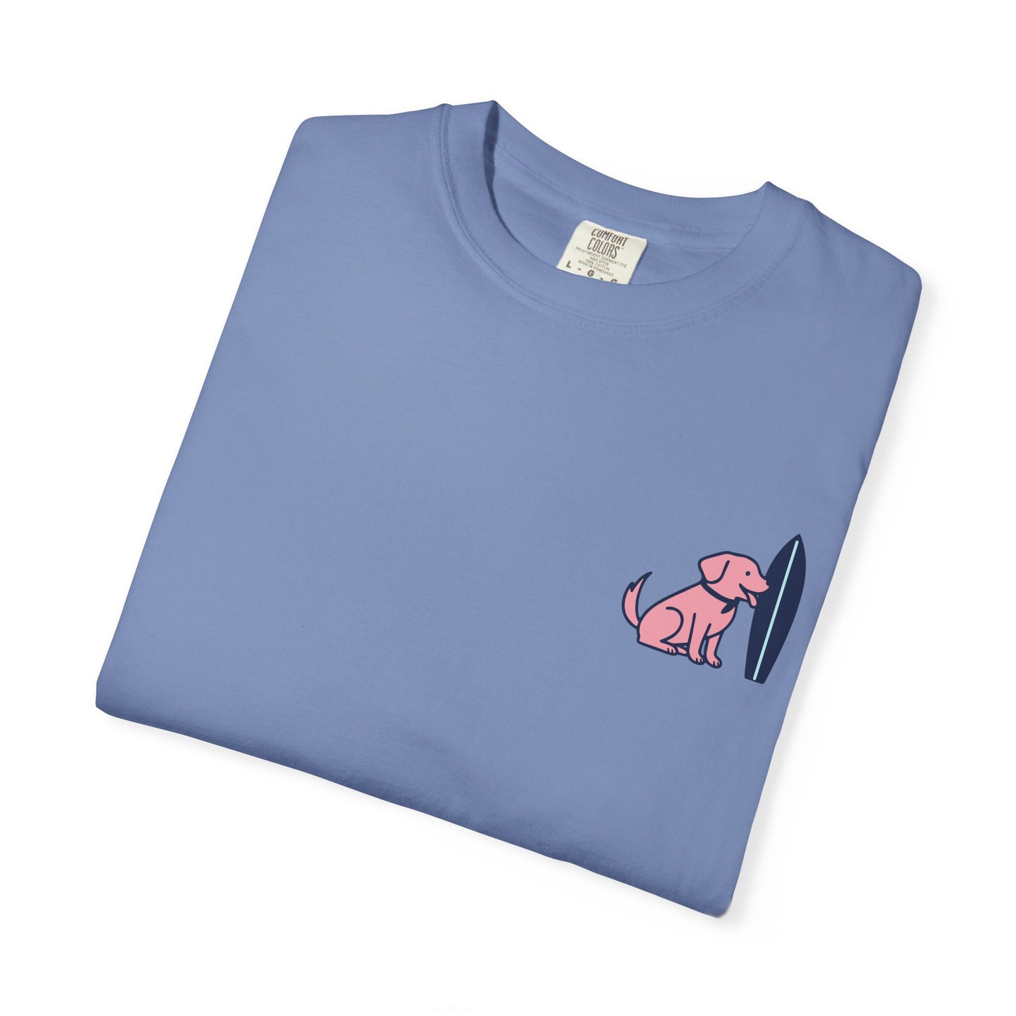 Labrador Surfboard Tee – Preppy Coastal Dog Mom Shirt | Tail and Tide Co.