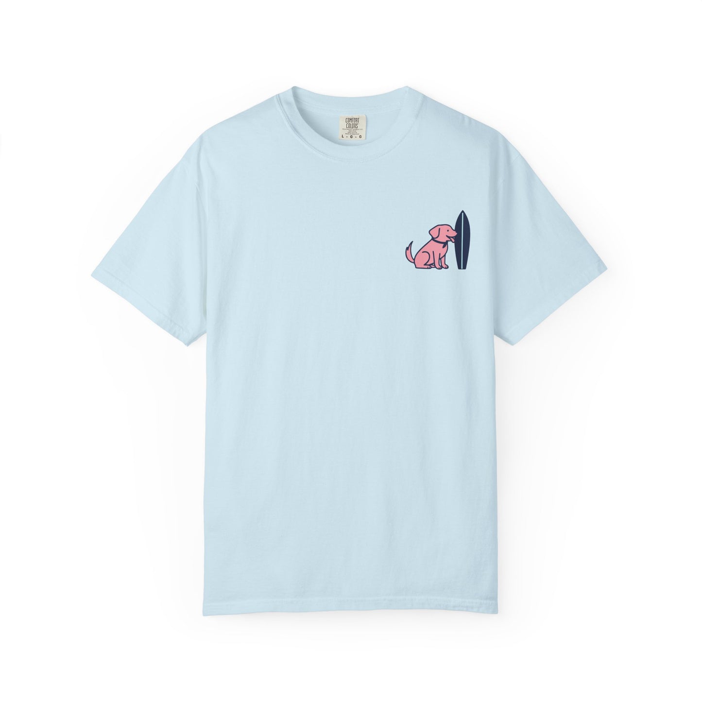 Labrador Surfboard Tee – Preppy Coastal Dog Mom Shirt | Tail and Tide Co.