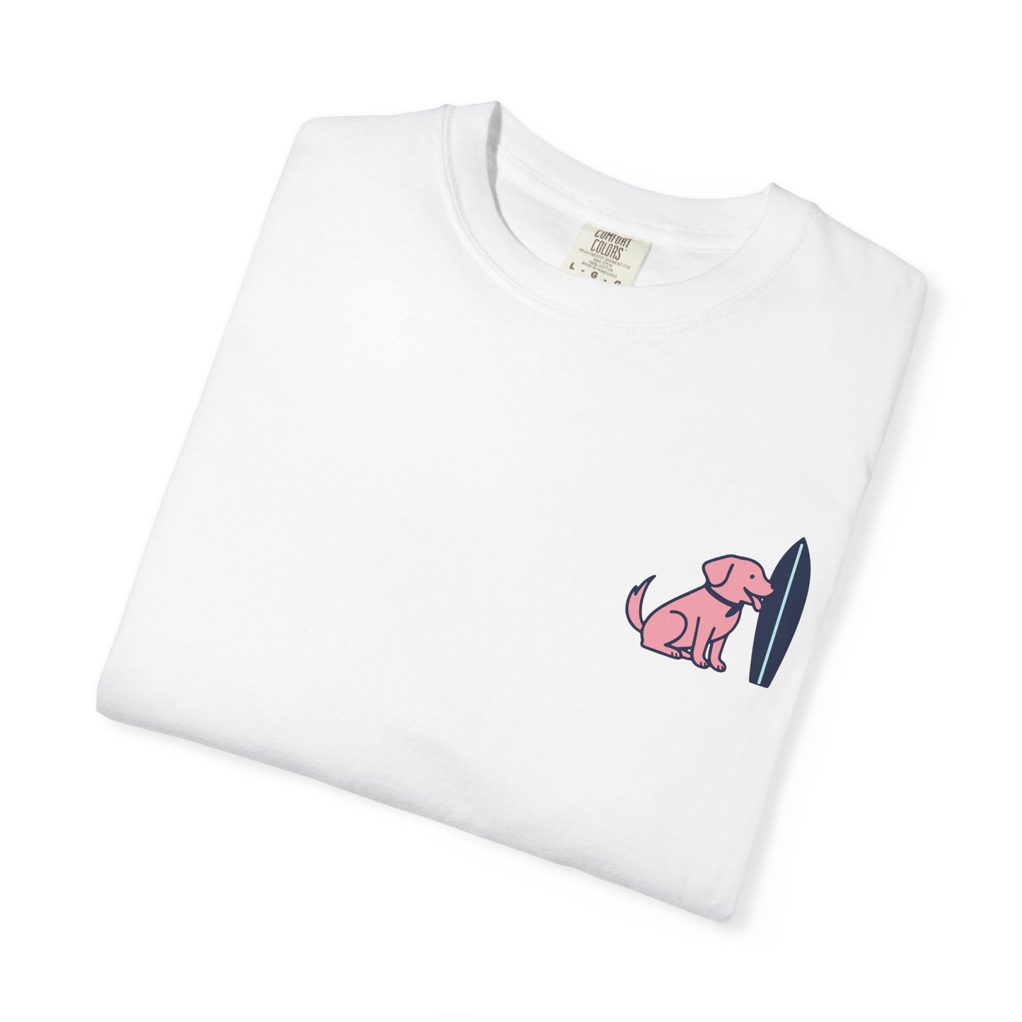 Labrador Surfboard Tee – Preppy Coastal Dog Mom Shirt | Tail and Tide Co.