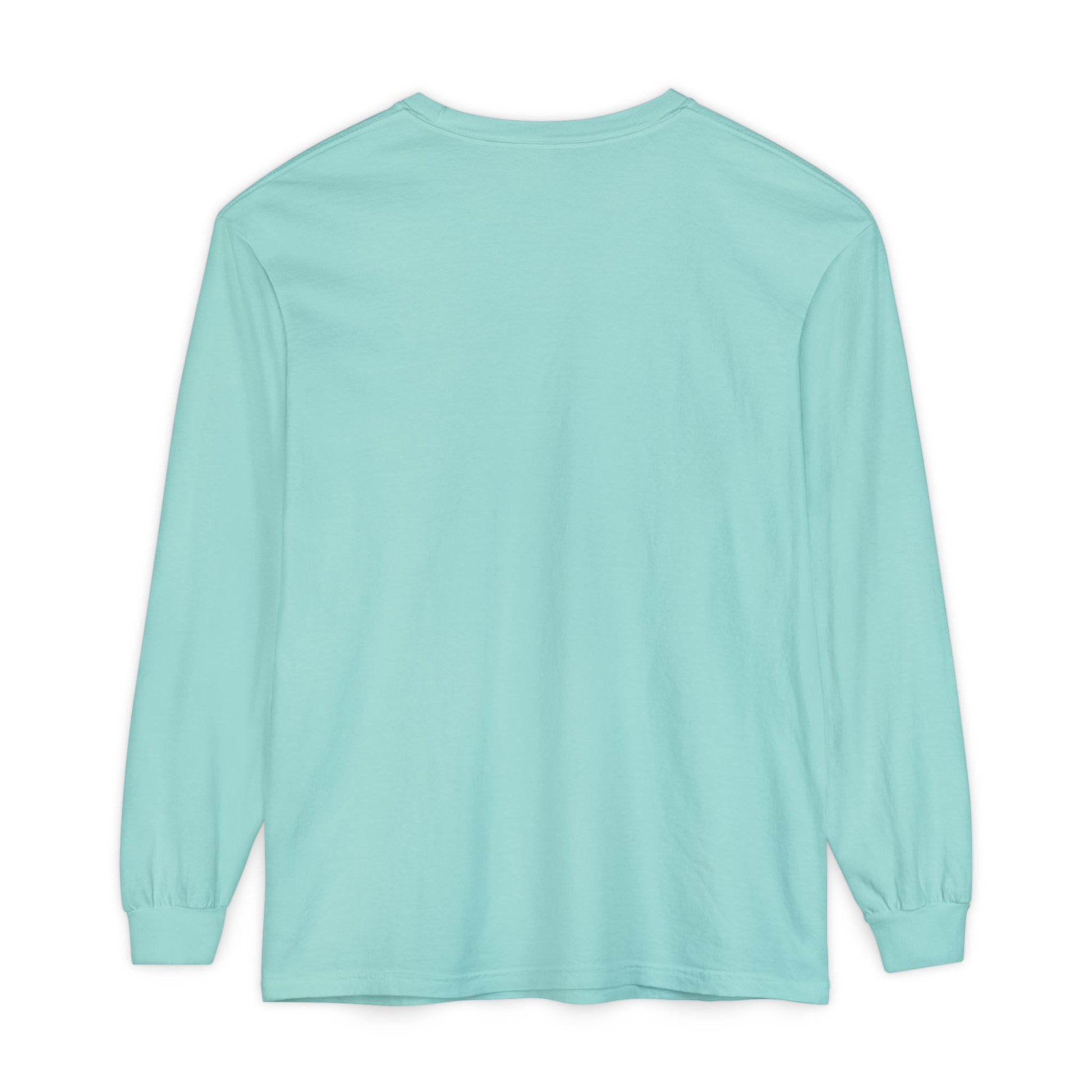 Back view of Chalky Mint Comfort Colors long sleeve with Labrador-inspired three pumpkin design – Tail & Tide Co.